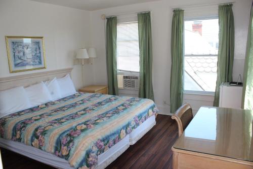 Surf Villa Hotel