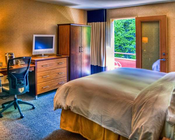 The Woodlands Inn and Resort photo 2