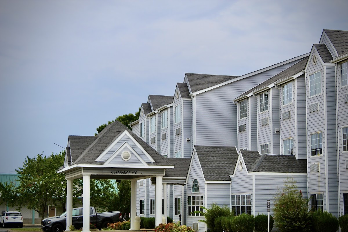 Americas Best Value Inn & Suites Jackson, TN