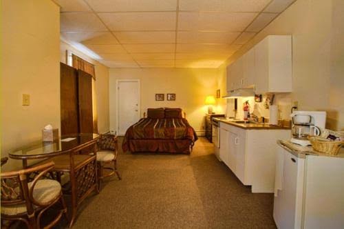 Suites on Main photo 3