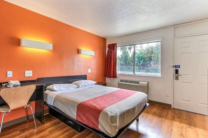 Motel 6 Santa Clara, CA photo 2