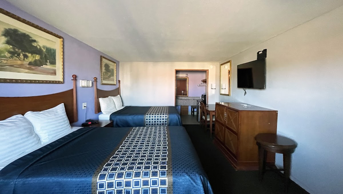 Royal Inn Linden photo 2