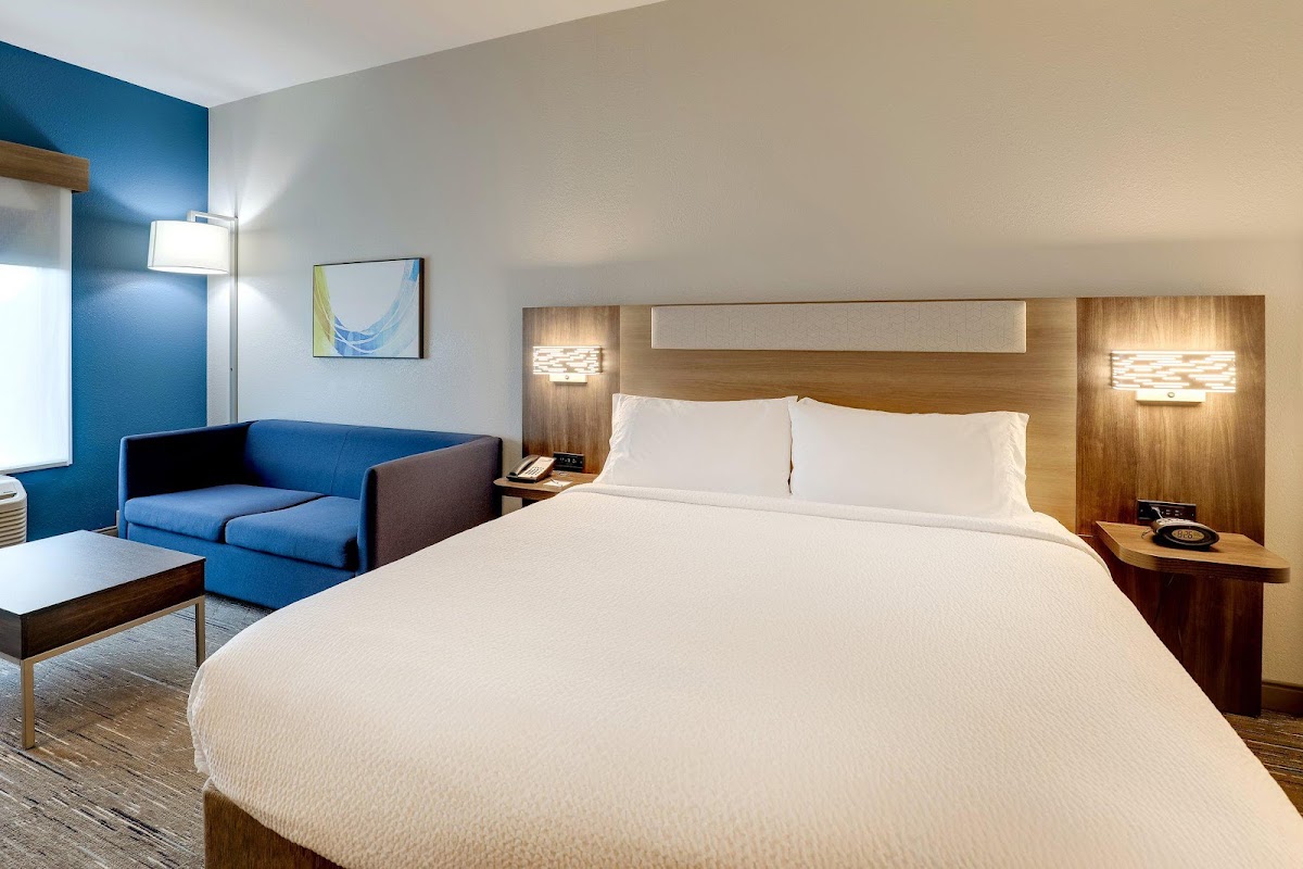 Holiday Inn Express Leland - Wilmington Area by IHG photo 2