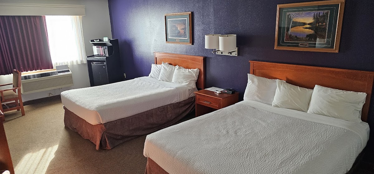 Serena Inn & Suites- Sundance photo 2