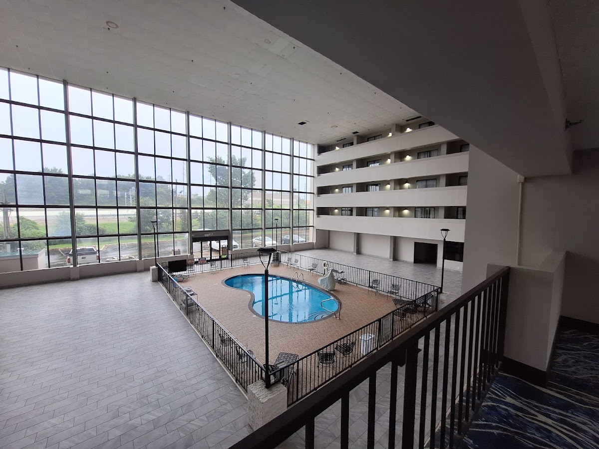 Clarion Hotel Jackson Northwest photo 3