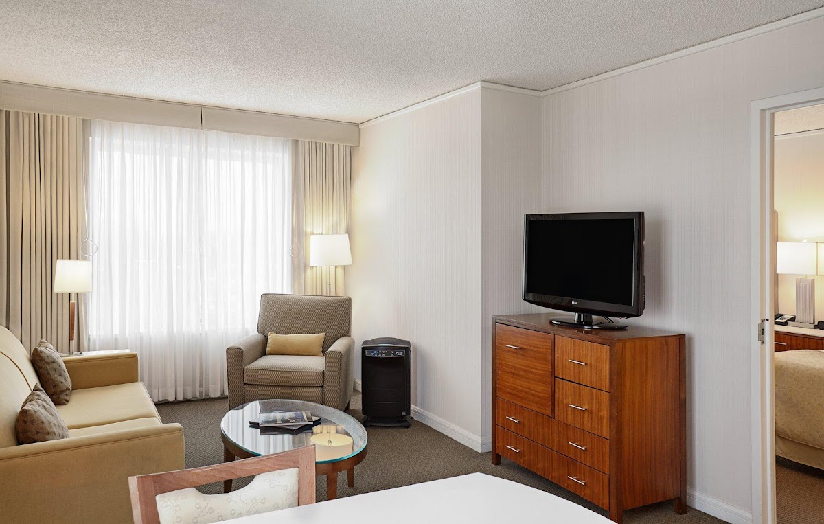 InterContinental Suites Hotel Cleveland by IHG photo 2