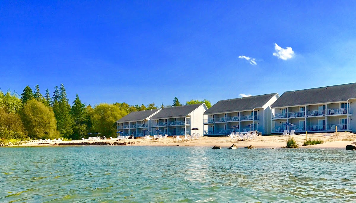 Clearwater Lakeshore Motel