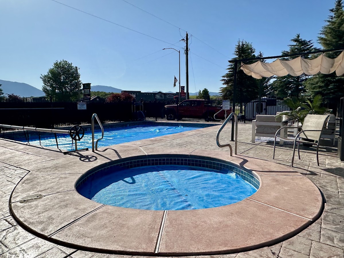 Cabin Creek Inn photo 3