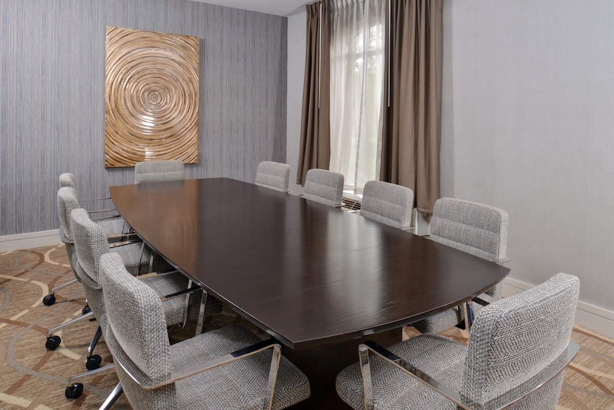 Holiday Inn Express & Suites Lafayette by IHG photo 3