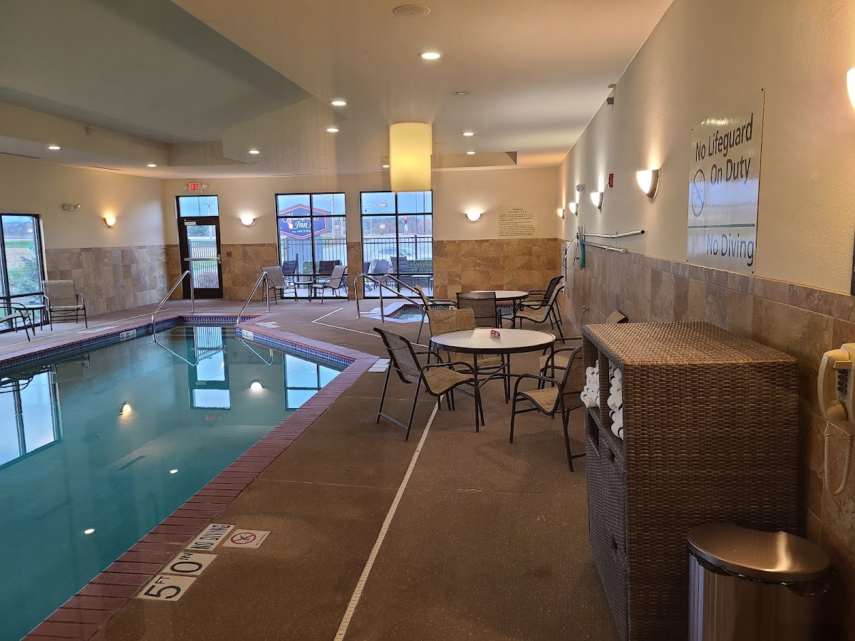 Hampton Inn Tomah photo 3