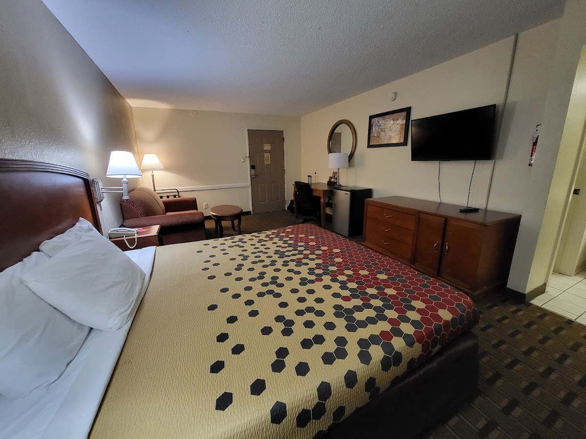 Econo Lodge Kalamazoo near Wings Stadium photo 2
