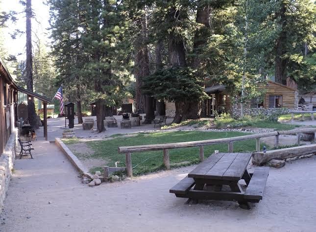 Red's Meadow Resort