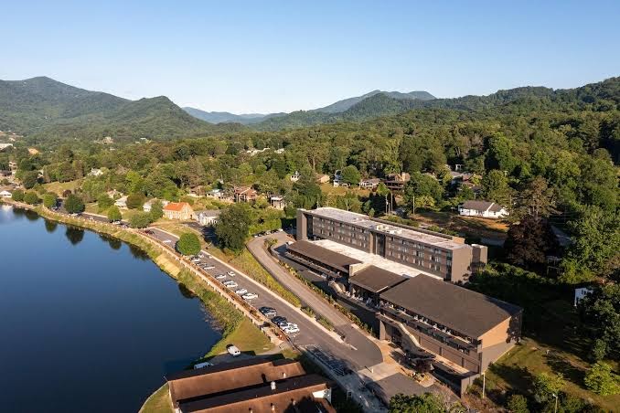 The Terrace at Lake Junaluska