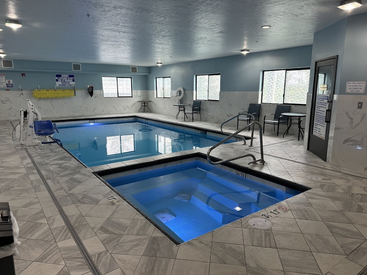 Holiday Inn Express & Suites Alamosa by IHG photo 3