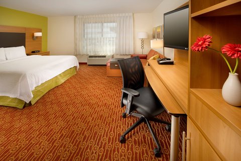 TownePlace Suites by Marriott Eagle Pass photo 2