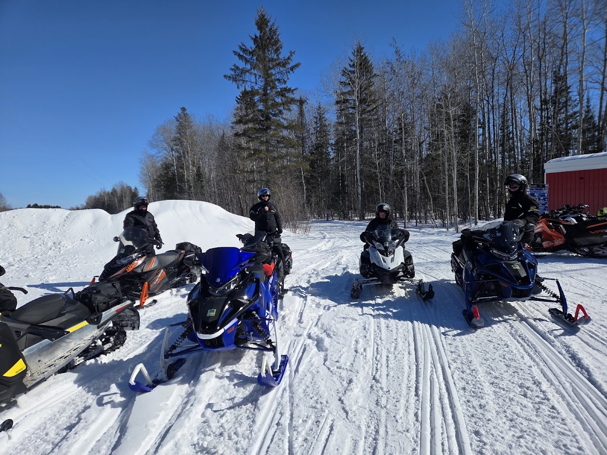 Temagami Shores Inn and Resort photo 2