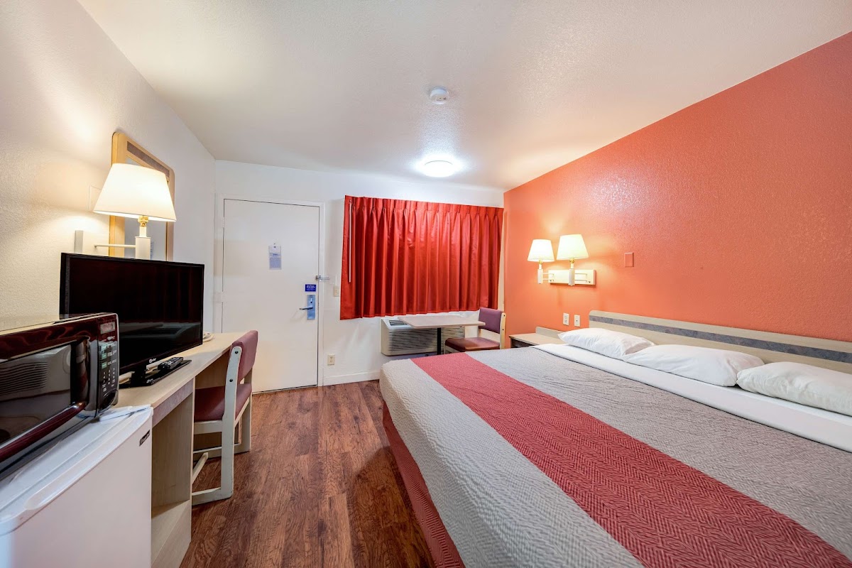 Motel 6 Greenville, TX photo 2