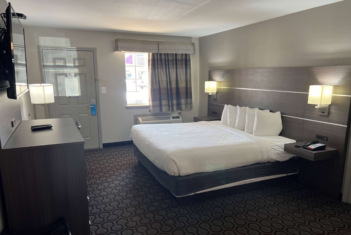 Days Inn by Wyndham Wagoner photo 2