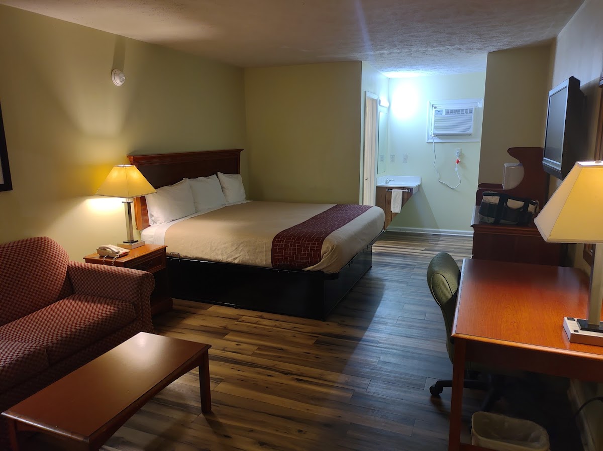 Americas Best Value Inn Jonesville photo 2