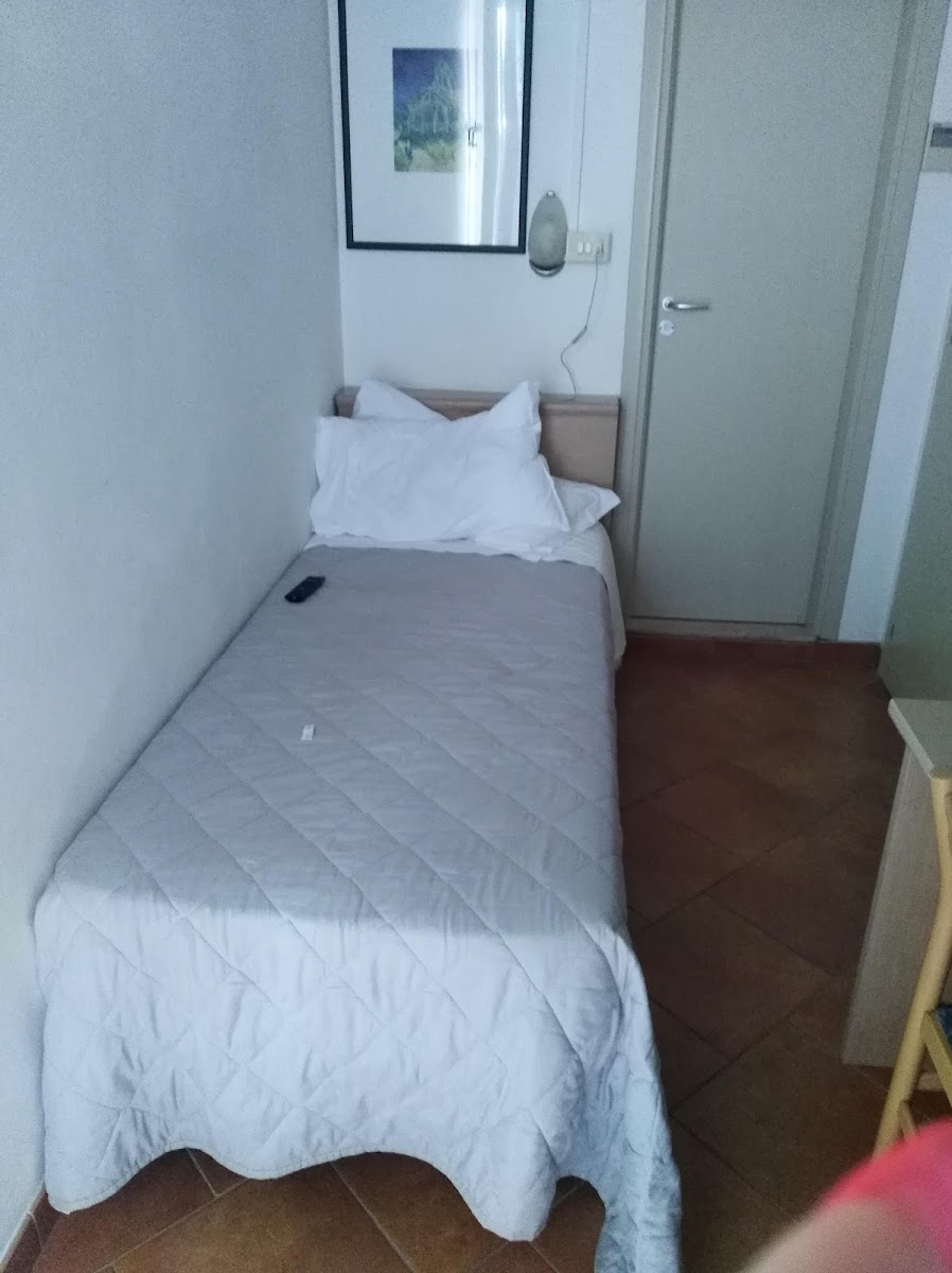 Room 8