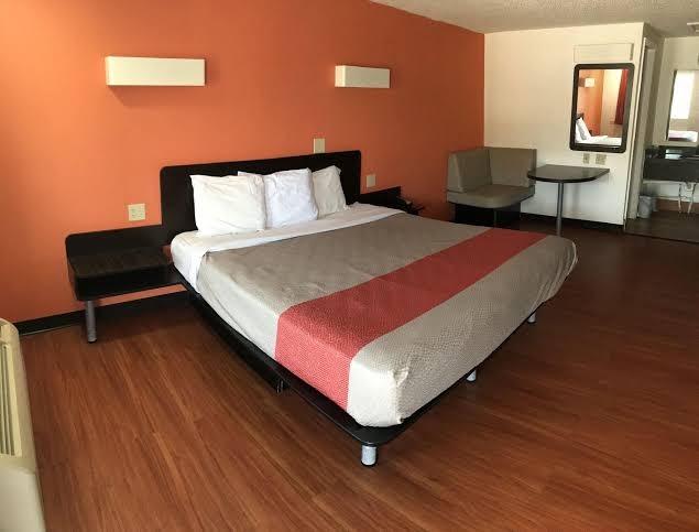 Motel 6 Troutville, VA photo 3
