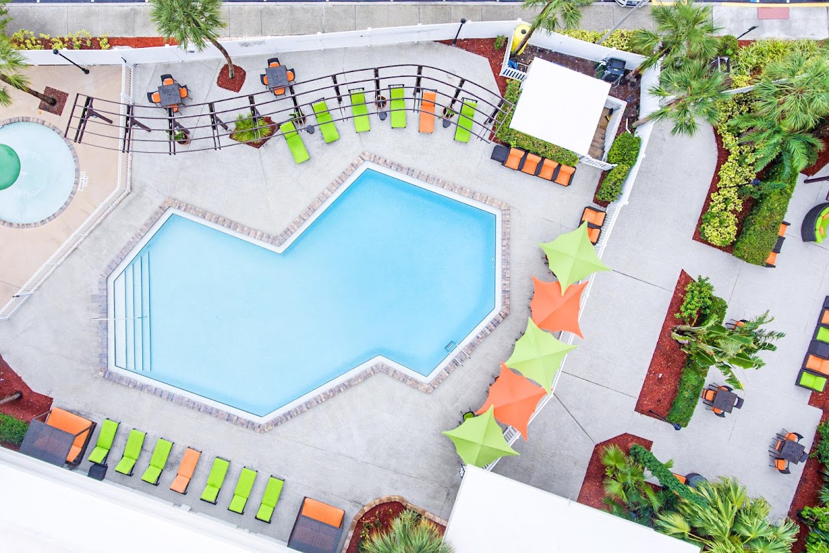 Holiday Inn Express & Suites Nearest Universal Orlando by IHG photo 3