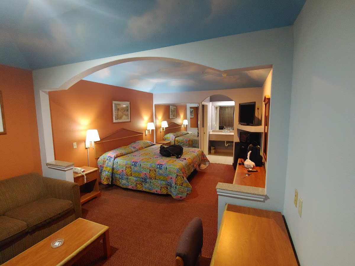 Scottish Inns & Suites Stafford, TX photo 2