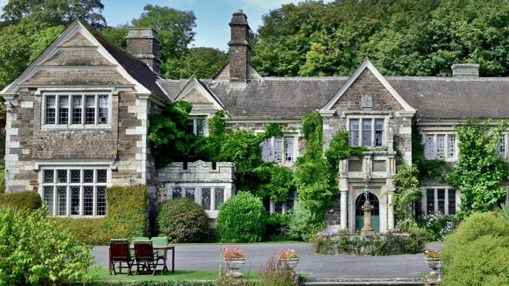 Lewtrenchard Manor
