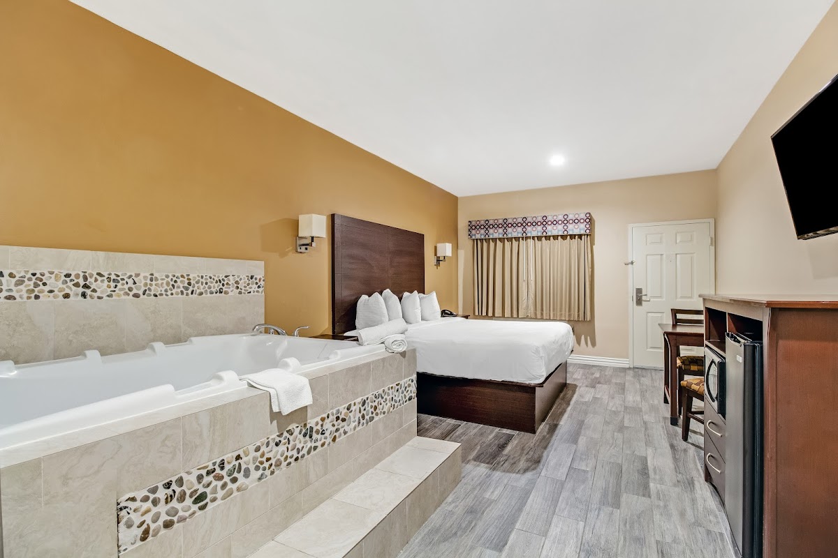 Americas Best Value Inn Houston at FM 529 photo 2