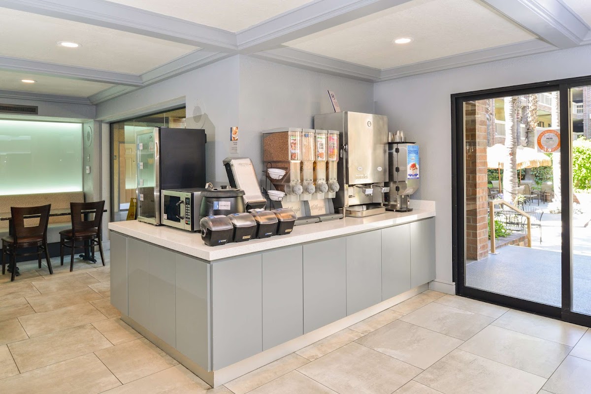 Best Western Plus Meridian Inn & Suites, Anaheim-Orange photo 3