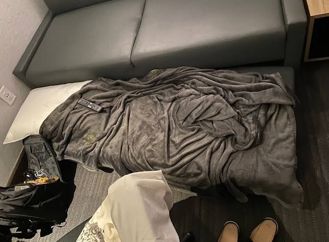 Minute Suites ATL - Concourse F photo 2