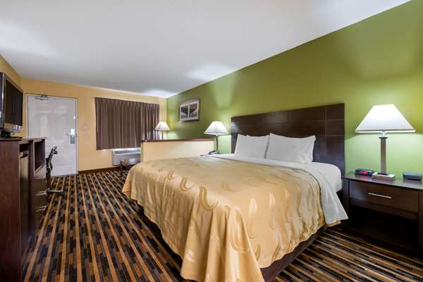 Quality Inn & Suites Mt Dora North photo 2