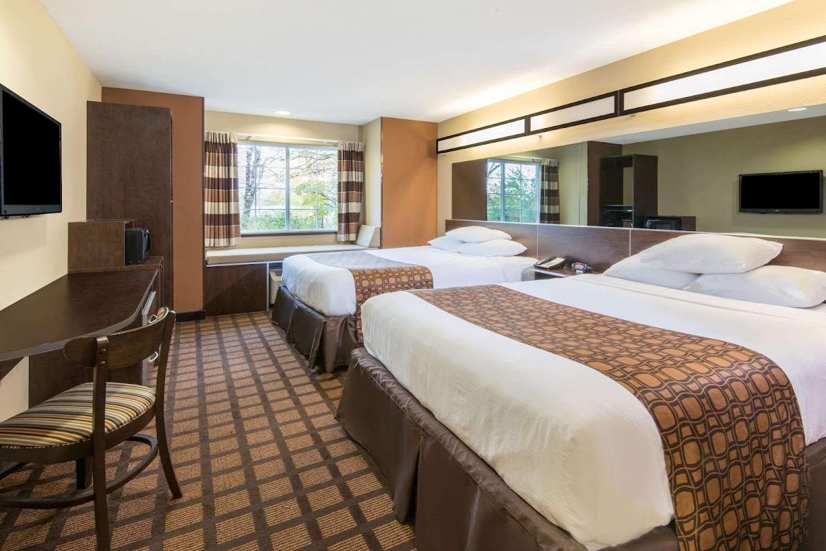 Microtel Inn & Suites by Wyndham North Canton photo 2