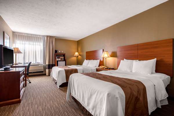 Quality Inn & Suites New Castle photo 2