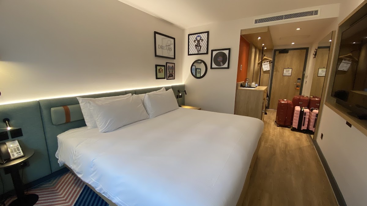 Hampton by Hilton London Park Royal photo 2