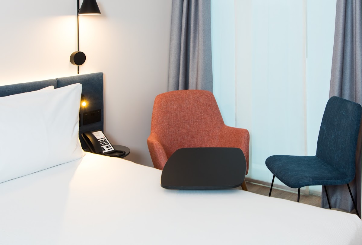 Hampton by Hilton London Park Royal photo 3