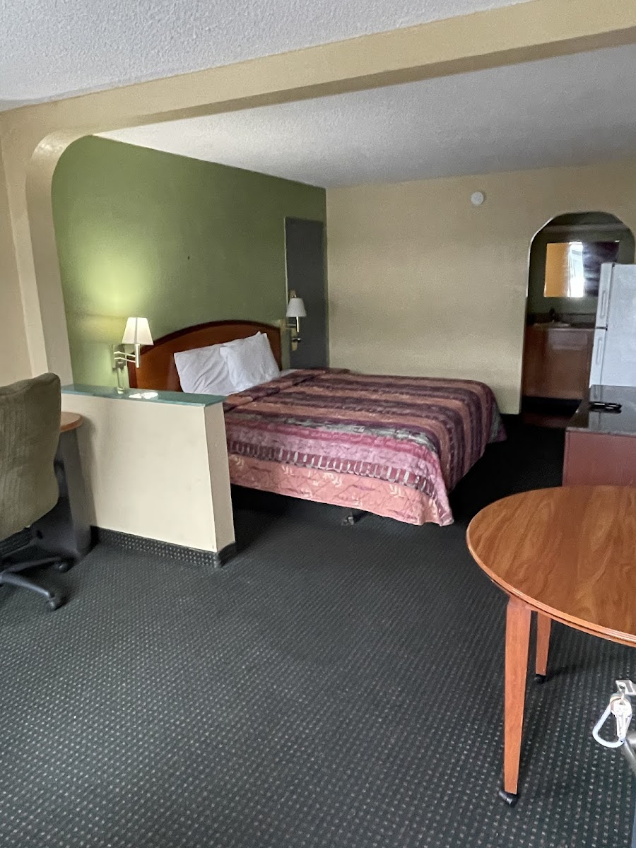Budgetel Inn & Suites Columbus photo 2
