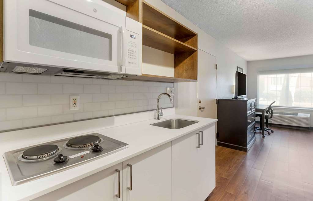 Extended Stay America Suites- San Jose - Milpitas - McCarthy Ranch photo 2
