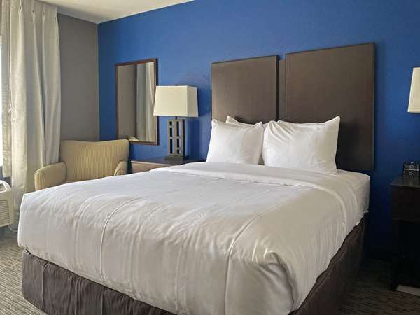 Quality Suites Graham - Burlington South photo 2