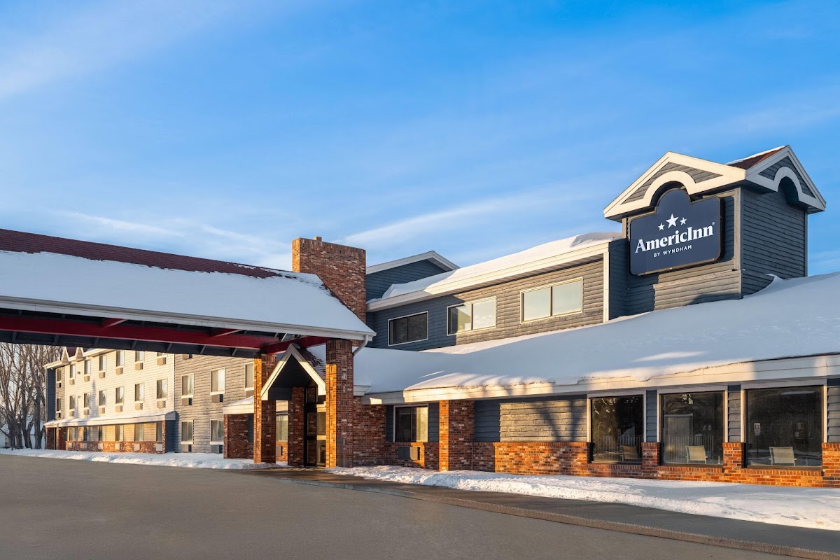 AmericInn by Wyndham Grand Forks