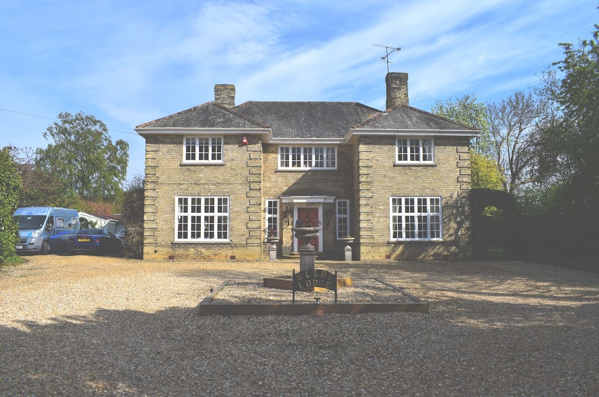 Elloe Lodge