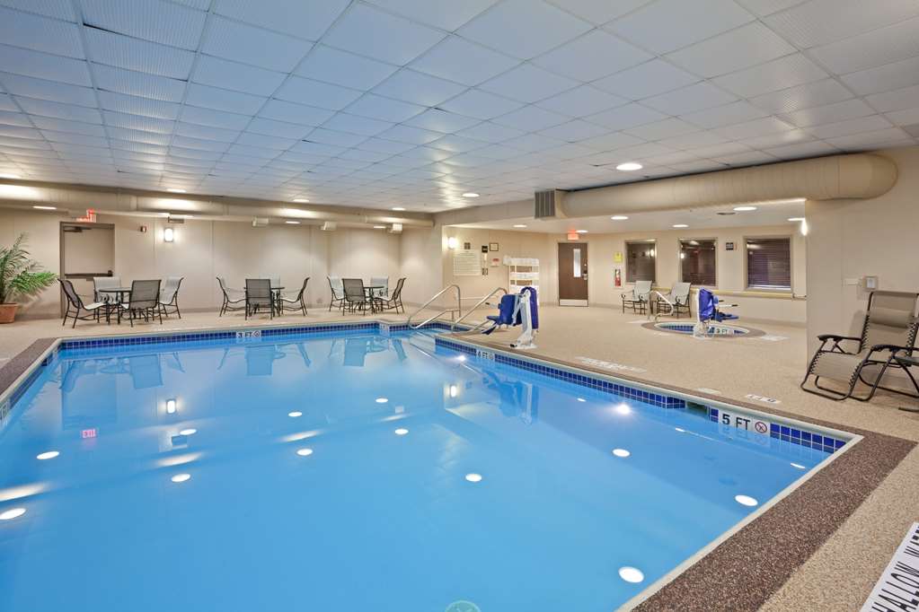 Hampton Inn DuBois photo 3