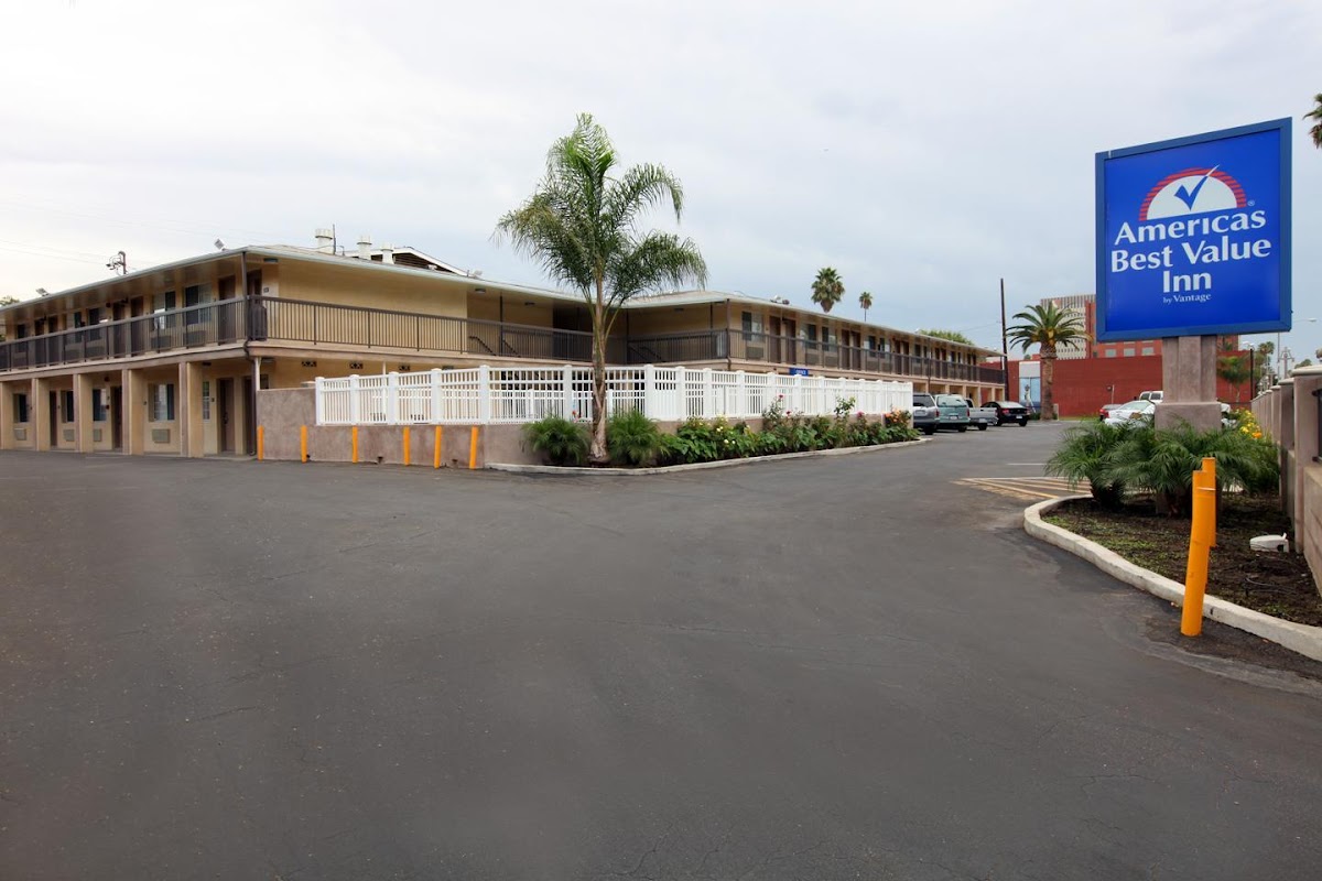 Raincross Hotel Riverside