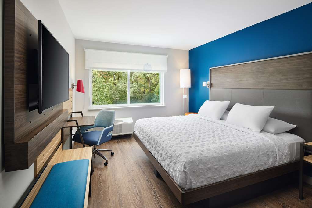 Tru by Hilton Atlanta Northlake Parkway photo 3