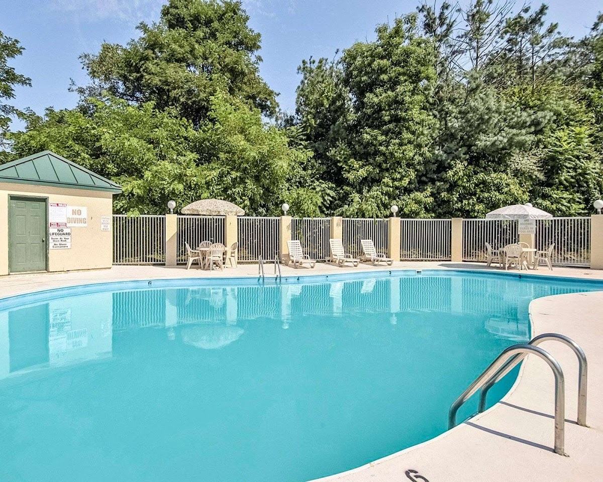 Clarion Pointe Beckley photo 3