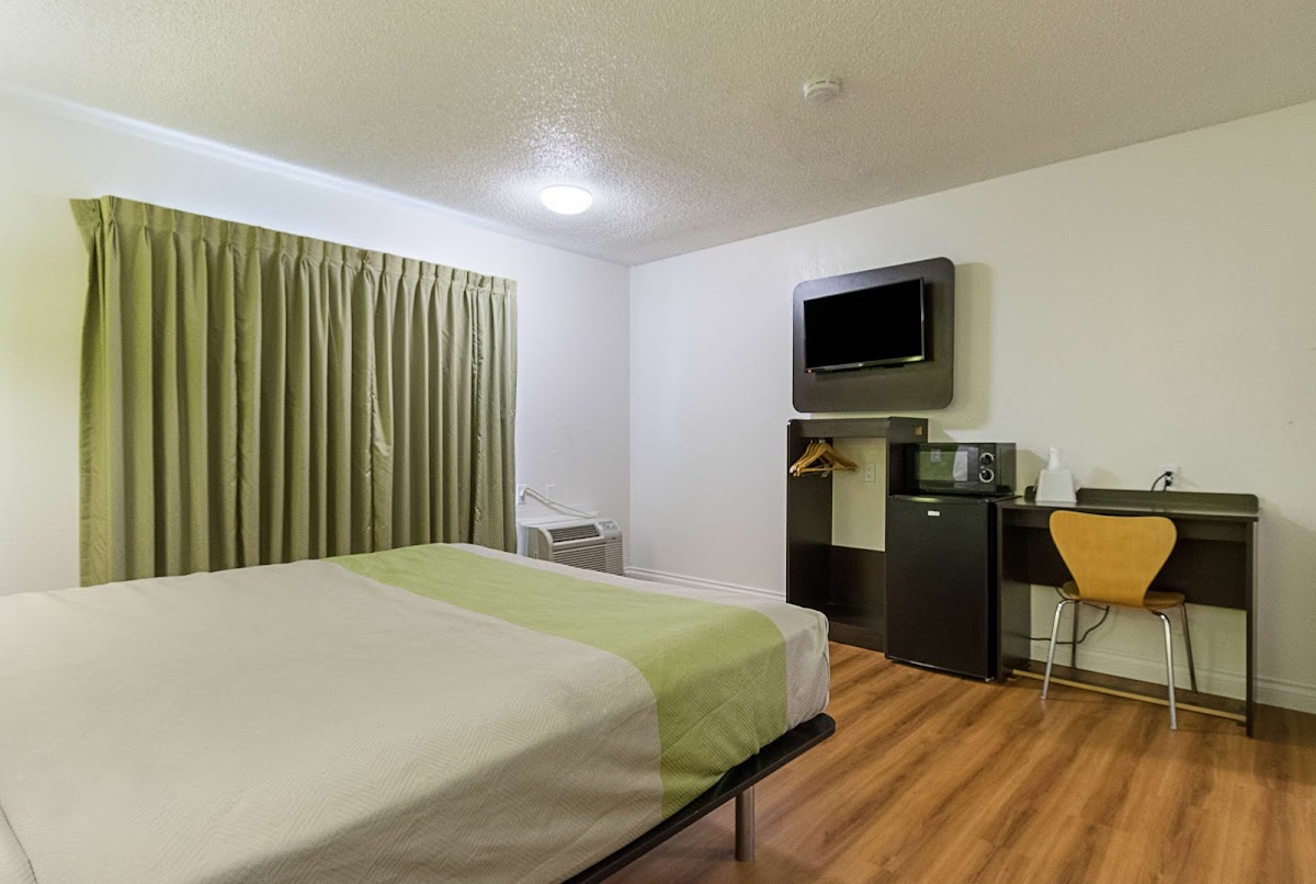 Motel 6 Santa Maria, CA - South photo 2