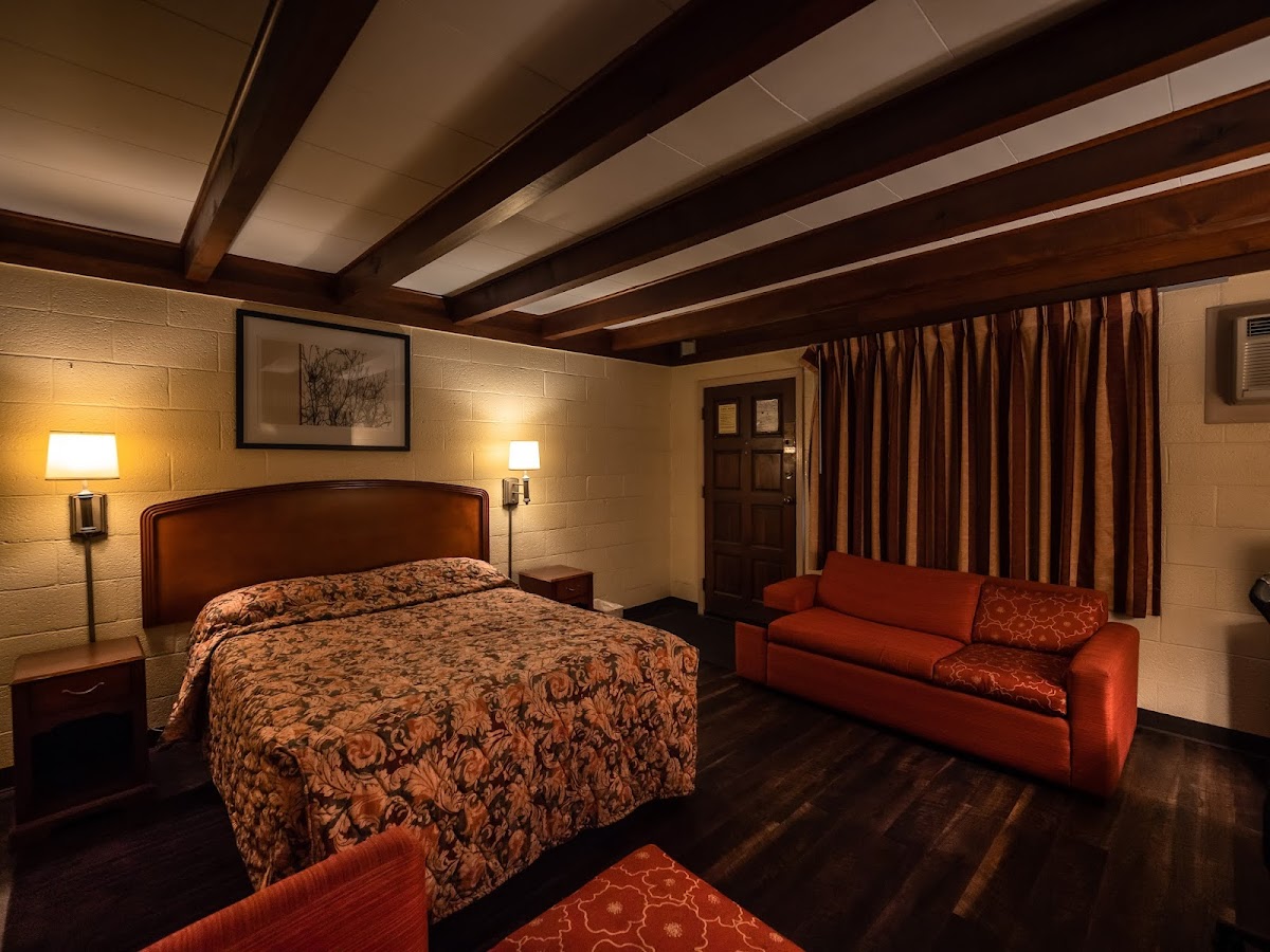 Coral Motel photo 2