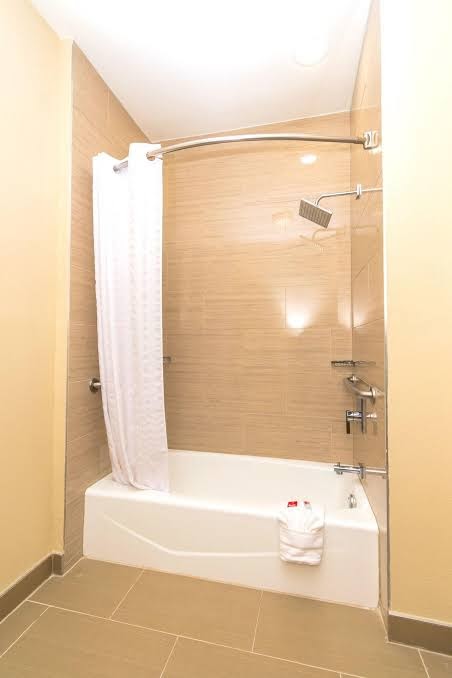 Econo Lodge Inn & Suites East Houston I-10 photo 3