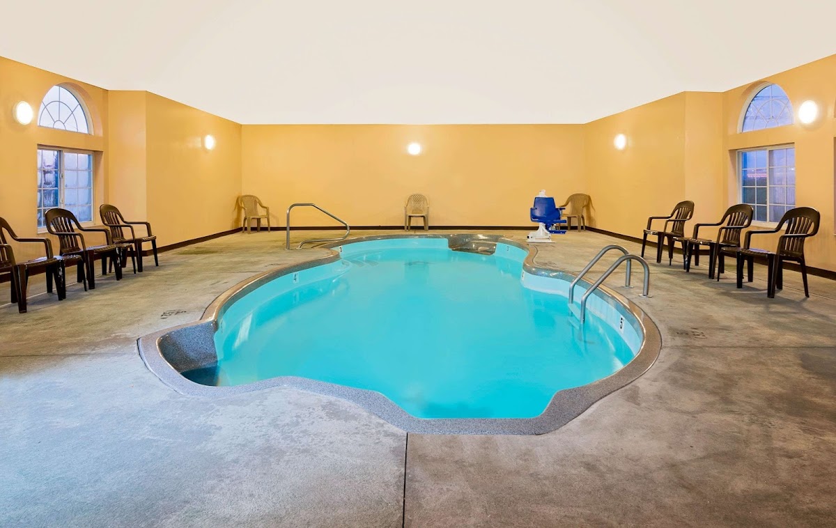 Microtel Inn & Suites by Wyndham Joplin photo 3