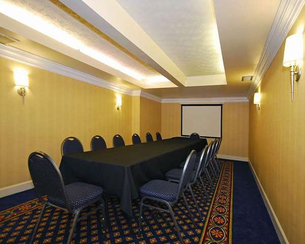 Comfort Inn Springfield photo 2